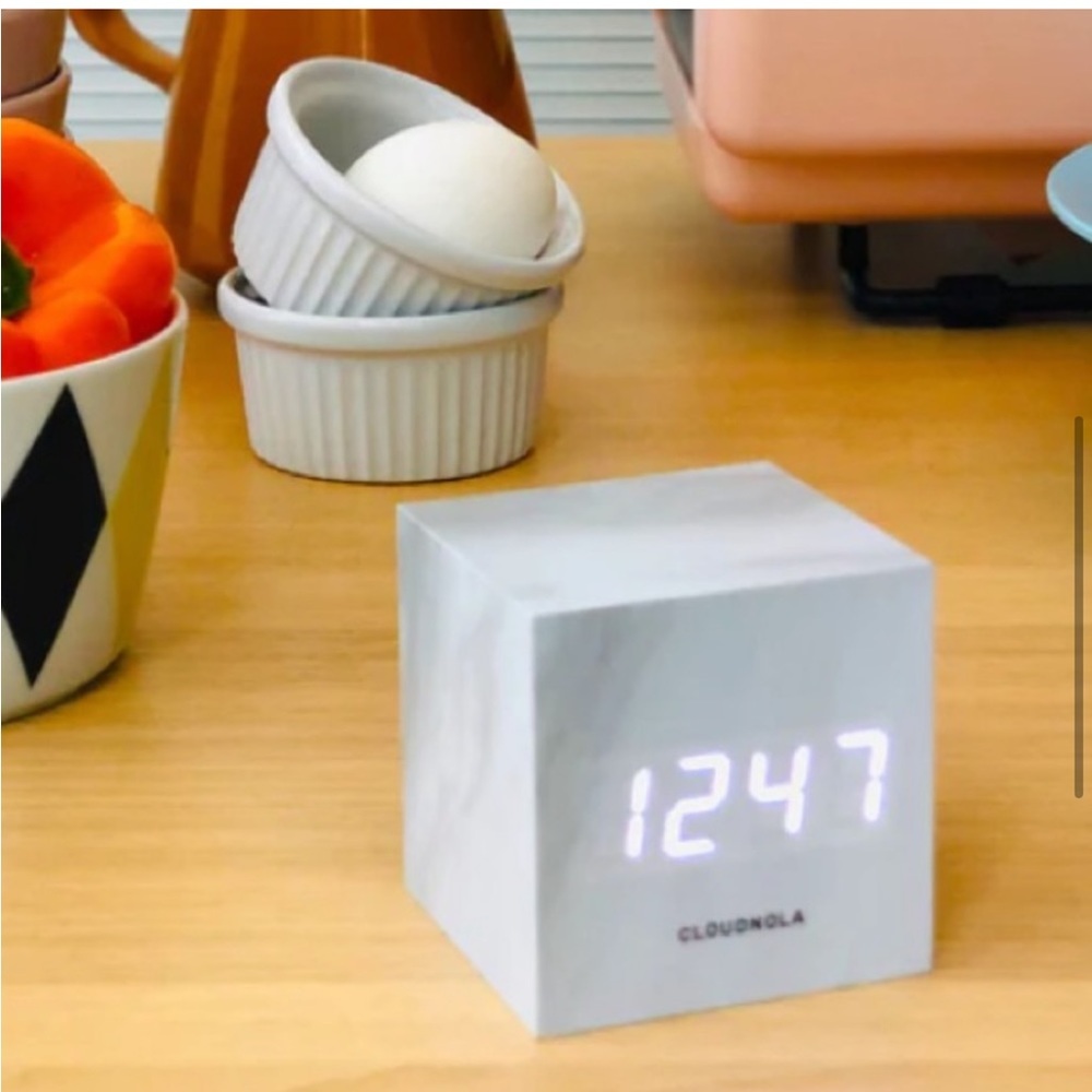 CLOUDNOLA Block Clock Marble - Picture 3 of 14